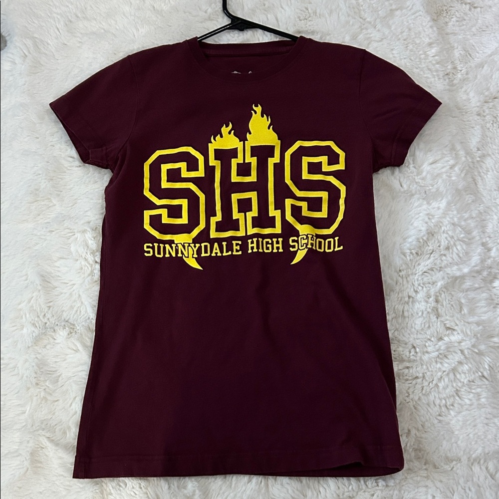 Sunnydale High School Maroon Short Sleeve Tee Buffy the Vampire Slayer - Picture 4 of 4